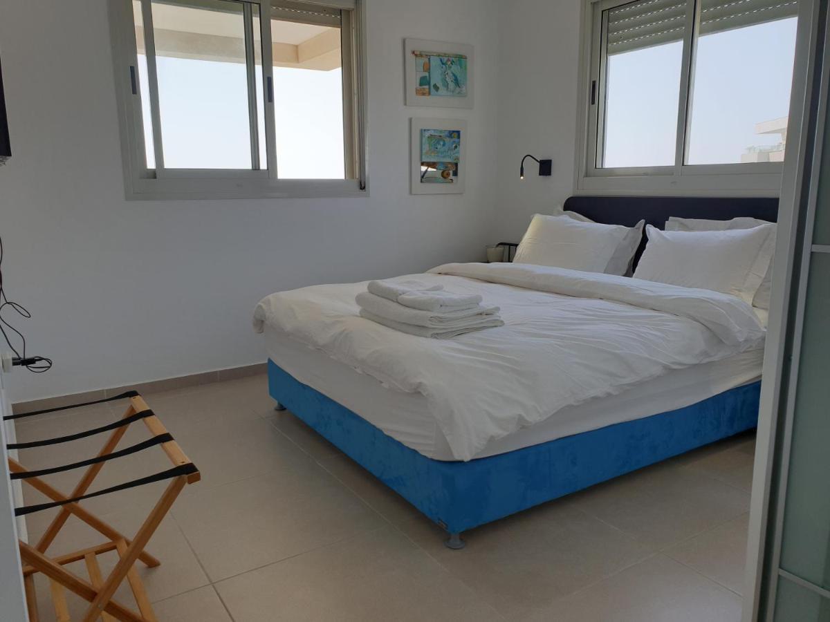 Beachfront Gallery Акко Экстерьер фото