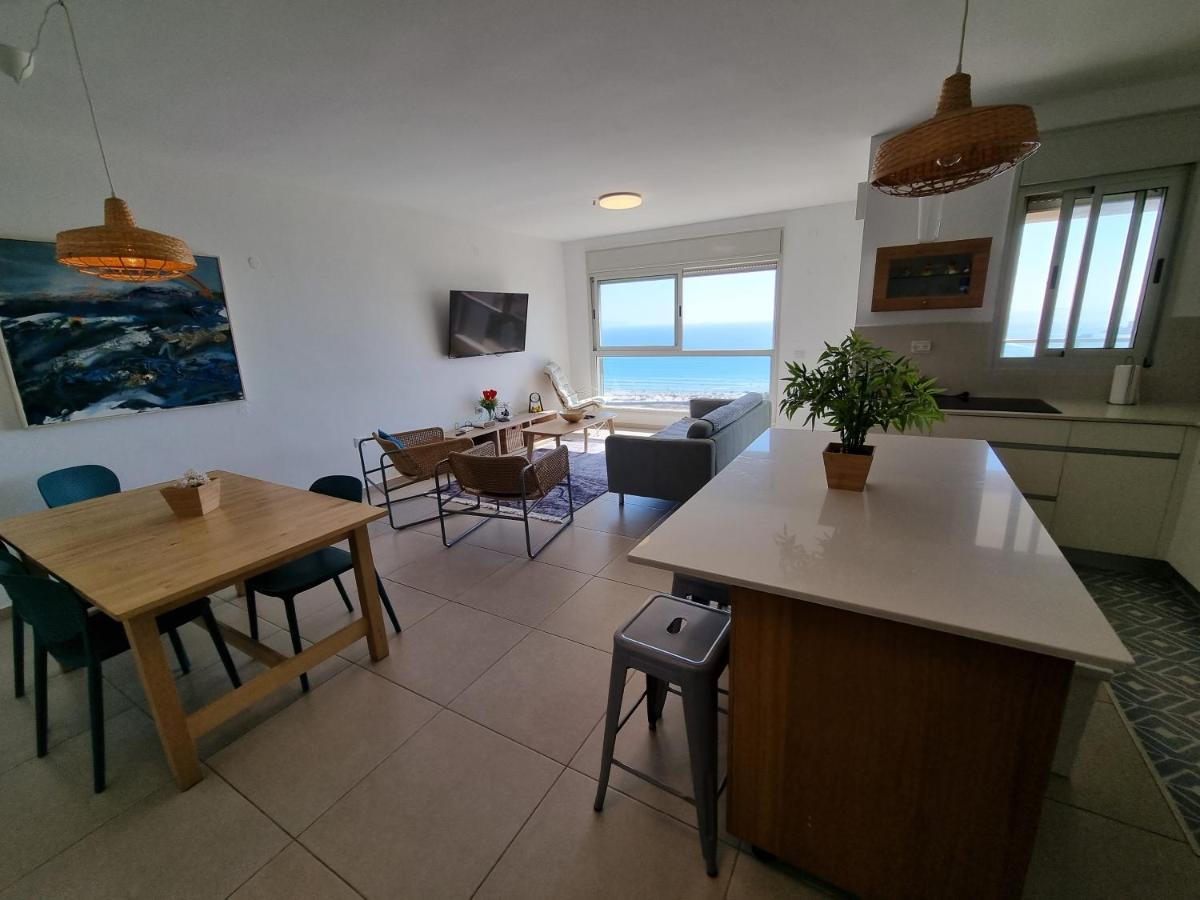 Beachfront Gallery Акко Экстерьер фото