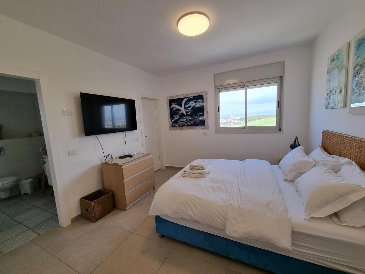 Beachfront Gallery Акко Экстерьер фото