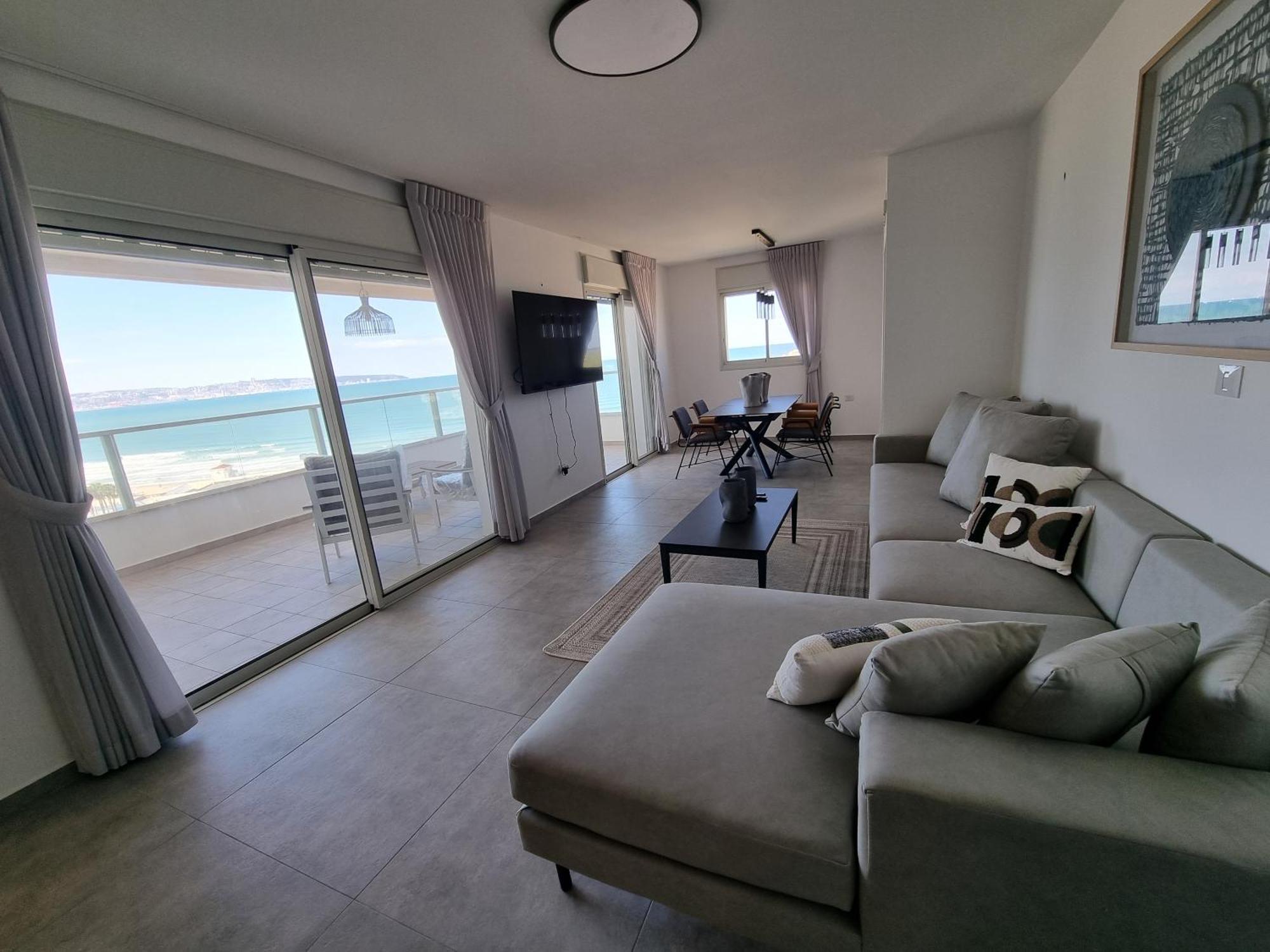 Beachfront Gallery Акко Экстерьер фото